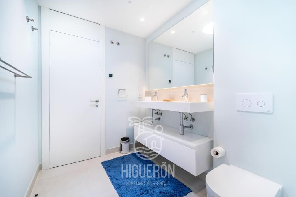 Higueronrentals The Bay Apartment Malaga