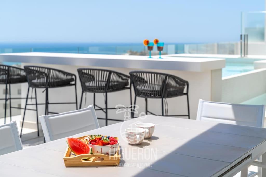 Higueronrentals The Bay Leilighet *